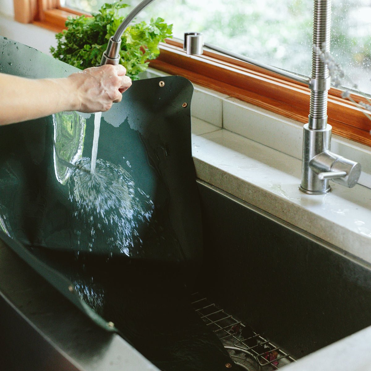 Buy repotting Mat online, heavy duty waterproof repotting mat for home gardening, portable repotting mat for easy plant care and cleanup