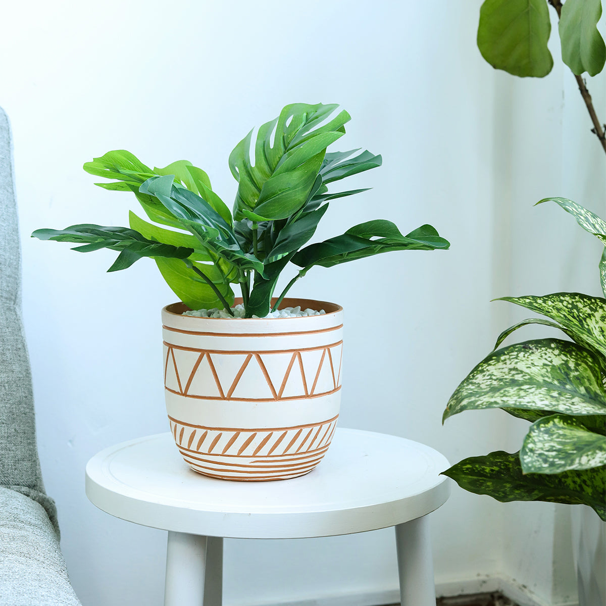 geometric pattern plant pot 5.5 inch White-Clay Color Geometric Pattern Decorative Ceramic Pot