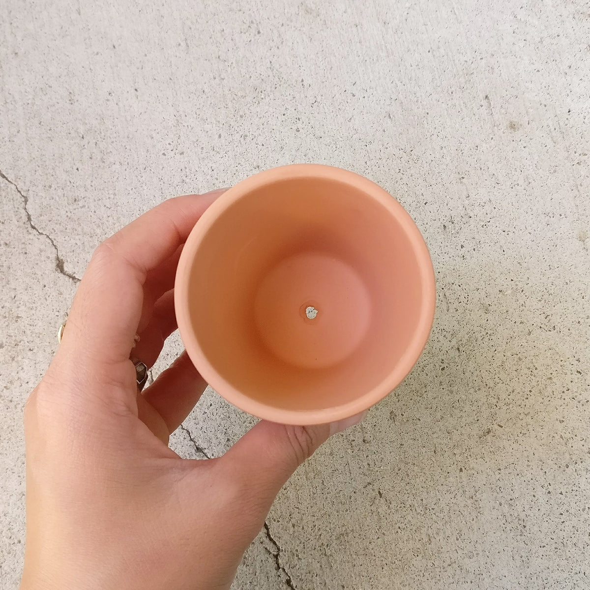 clay pot for sale, mini pot, craft pot, succulent pot for sale, DIY succulent ideas, plant pot for sale, Buy durable terra cotta pot with affordable prices